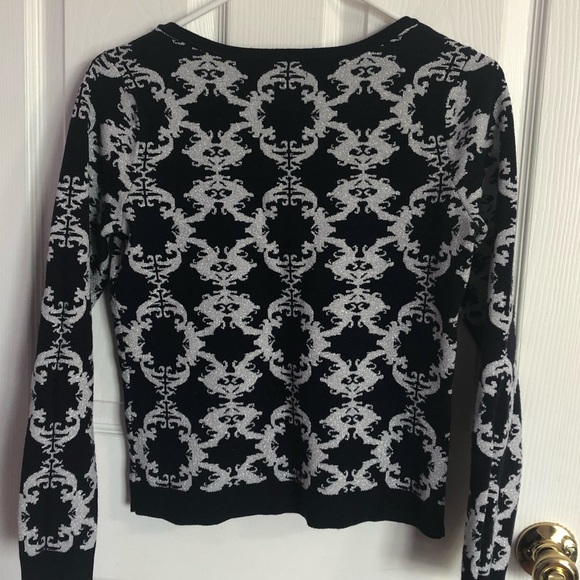 7th AVENUE NEW YORK & COMPANY ROUND NECK SWEATER - Picture 2 of 3